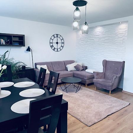 4 Pokojowy Apartament Posada Sanok Ngoại thất bức ảnh
